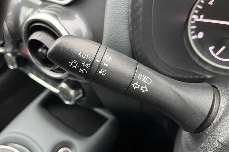 Used Nissan Juke 2020 for sale - 77360738: Photo 33