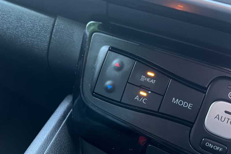 Used Nissan Leaf for sale - 77996801: Photo 30