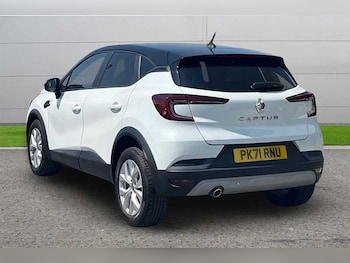 Used Renault Captur 2021 for sale - 79182903: Photo