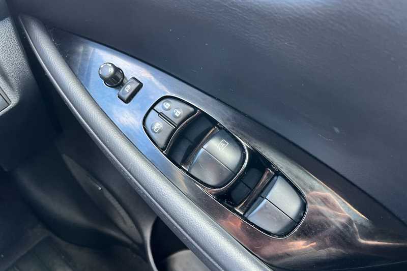 Used Nissan Leaf 2021 for sale - 77927620: Photo 18