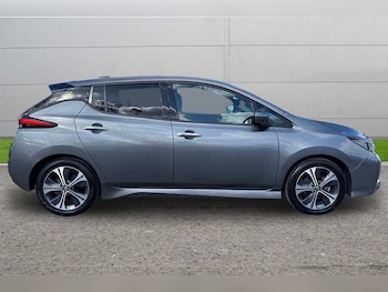 Used Nissan Leaf 2021 for sale - 77927620: Photo