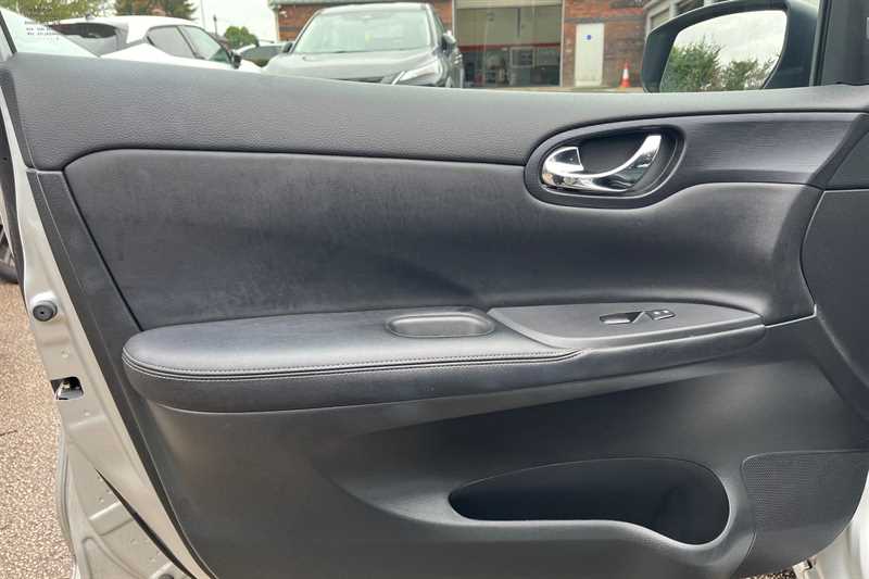 Used Nissan Pulsar 2015 for sale - 76112538: Photo 38