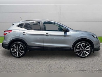 Used Nissan Qashqai 2017 for sale - 79035280: Photo