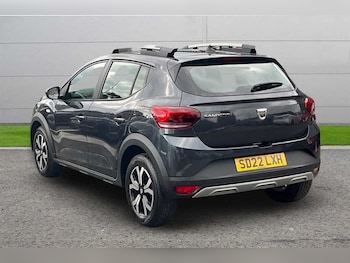 Used Dacia Sandero Stepway 2022 for sale - 79238300: Photo