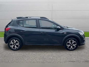 Used Dacia Sandero Stepway 2022 for sale - 79238300: Photo