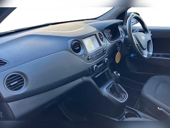Used Hyundai i10 2017 for sale - 78754326: Photo