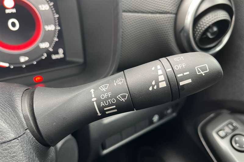 Used Nissan Juke 2024 for sale - 76112511: Photo 38