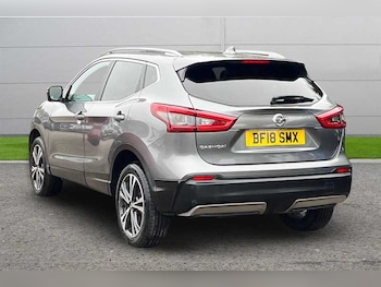 Used Nissan Qashqai 2018 for sale - 76400848: Photo