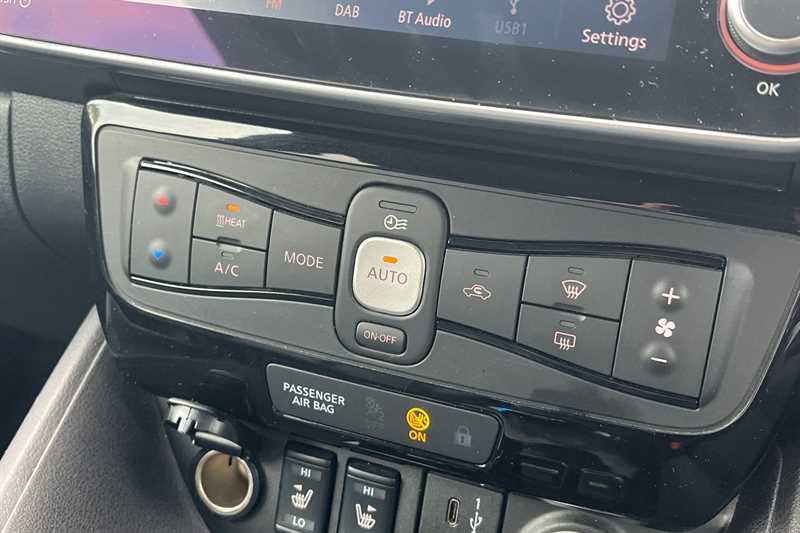 Used Nissan Leaf 2021 for sale - 76112607: Photo 12