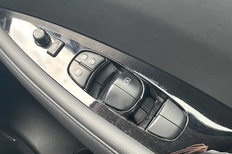 Used Nissan Leaf 2021 for sale - 76112607: Photo 18