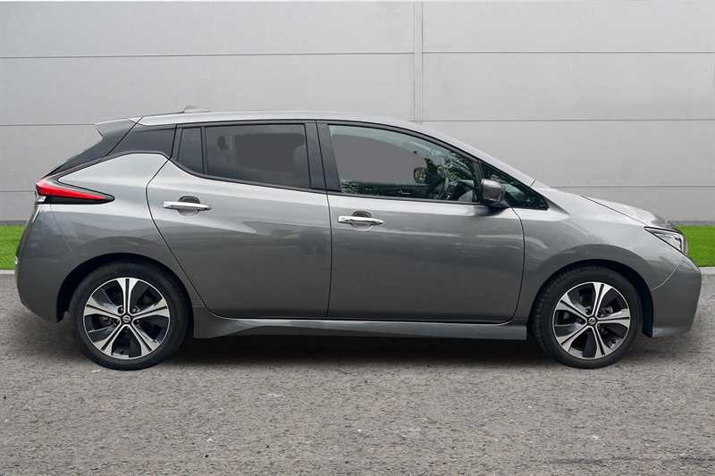 Used Nissan Leaf 2021 for sale - 76112607: Photo 3