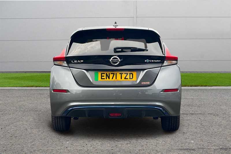 Used Nissan Leaf 2021 for sale - 76112607: Photo 4