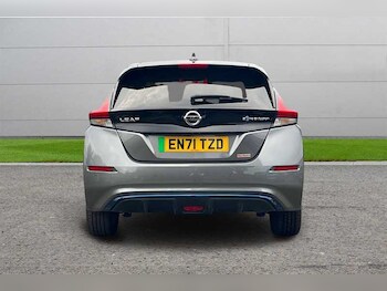 Used Nissan Leaf 2021 for sale - 76112607: Photo