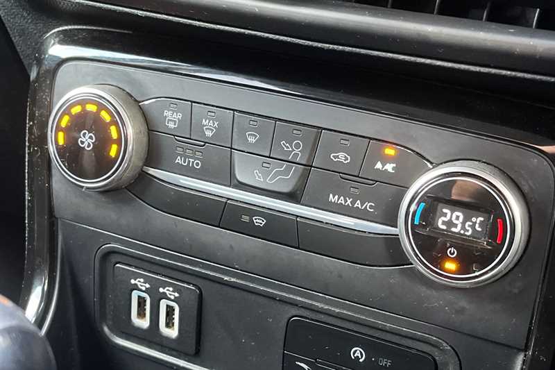 Used Ford Ecosport 2018 for sale - 76339025: Photo 12