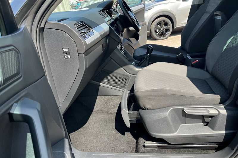 Used Volkswagen Tiguan 2018 for sale - 77031795: Photo 46