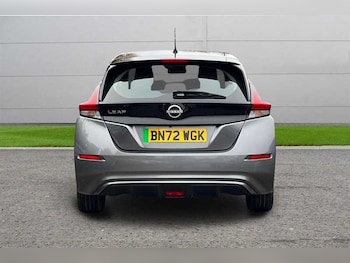 Used Nissan Leaf 2022 for sale - 76400847: Photo