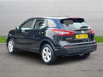Used Nissan Qashqai 2019 for sale - 76297740: Photo