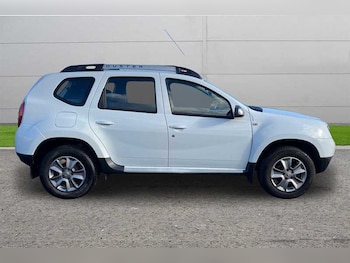 Used Dacia Duster 2016 for sale - 76297755: Photo