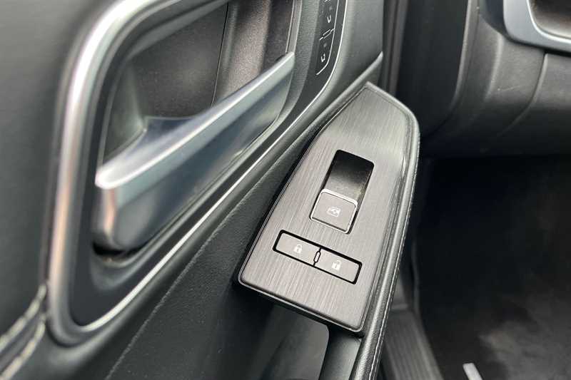 Used Nissan X-Trail 2023 for sale - 76112536: Photo 43