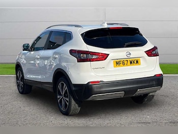 Used Nissan Qashqai 2017 for sale - 77826927: Photo