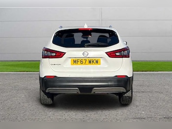 Used Nissan Qashqai 2017 for sale - 77826927: Photo