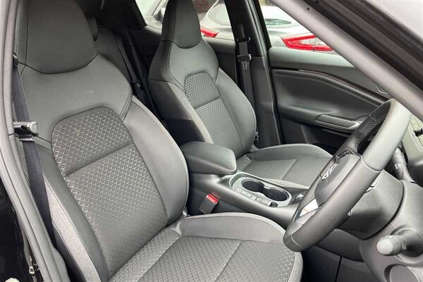 Used Nissan Juke 2024 for sale - 74880742: Photo 44