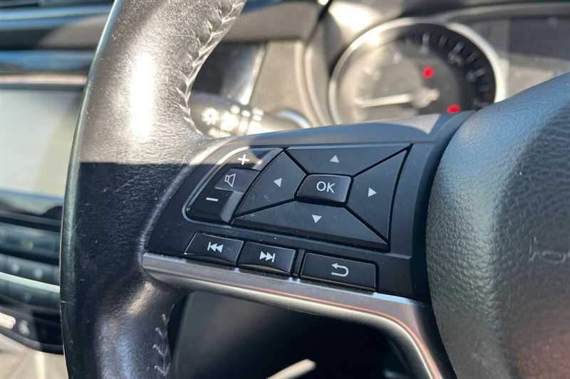 Used Nissan Qashqai 2018 for sale - 76044689: Photo 17