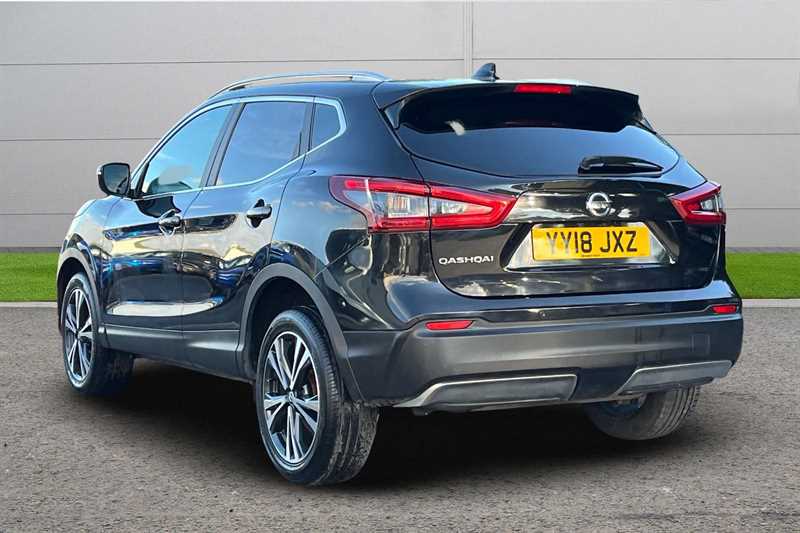 Used Nissan Qashqai 2018 for sale - 76044689: Photo 2