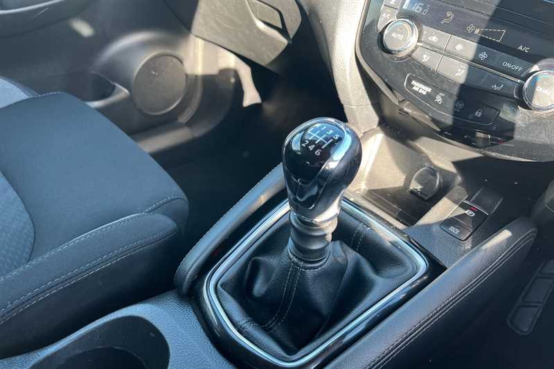 Used Nissan Qashqai 2018 for sale - 76044689: Photo 24