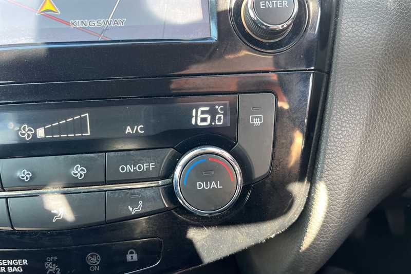 Used Nissan Qashqai 2018 for sale - 76044689: Photo 30
