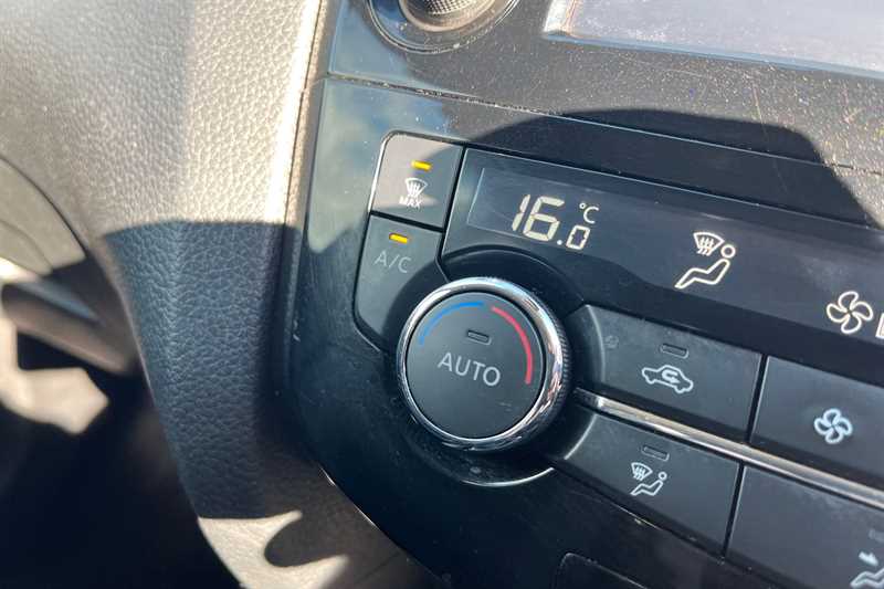 Used Nissan Qashqai 2018 for sale - 76044689: Photo 31