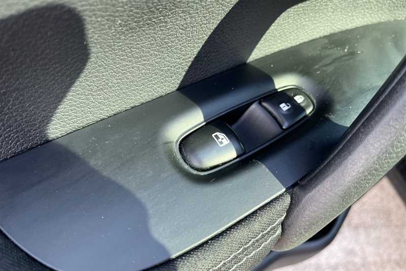 Used Nissan Qashqai 2018 for sale - 76044689: Photo 42