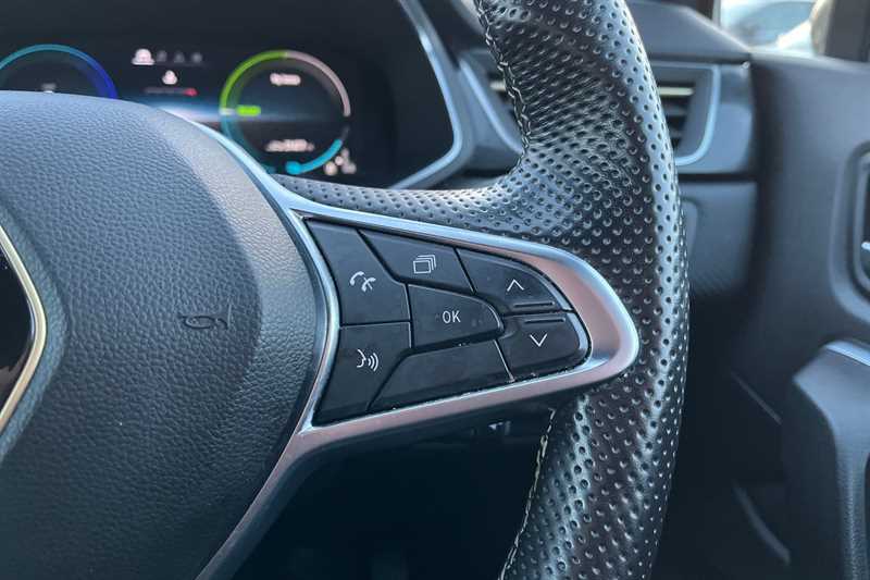 Used Renault Captur 2023 for sale - 76610028: Photo 16