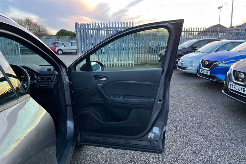 Used Renault Captur 2023 for sale - 76610028: Photo 29