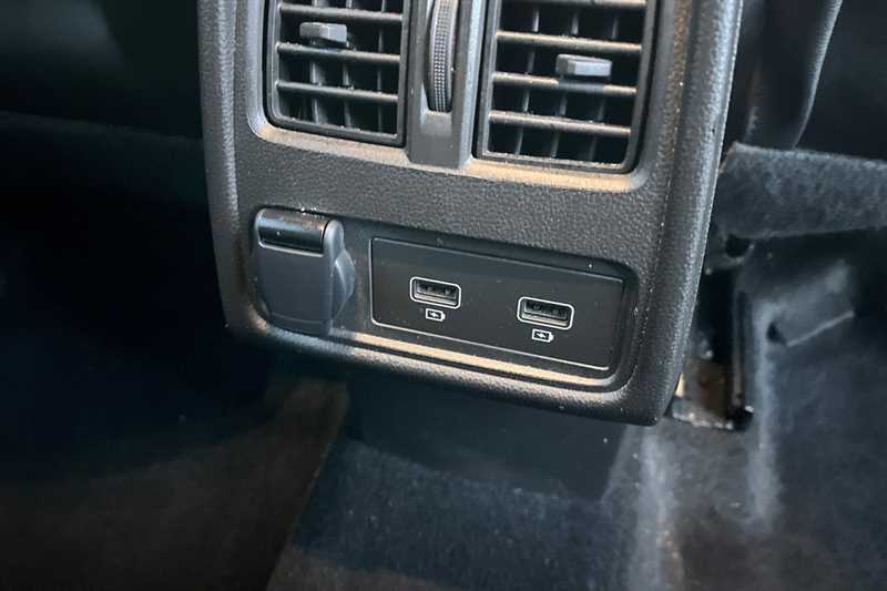 Used Renault Captur 2023 for sale - 76610028: Photo 31