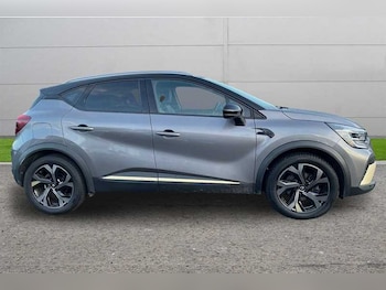 Used Renault Captur 2023 for sale - 76610028: Photo