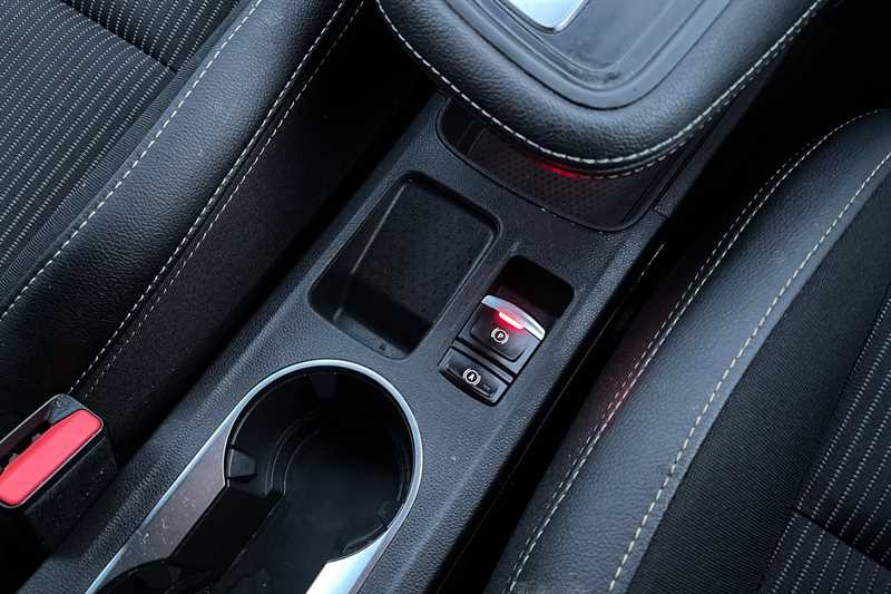 Used Renault Captur 2023 for sale - 76610028: Photo 42