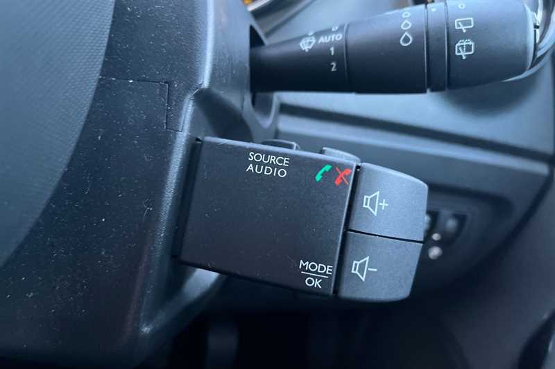 Used Renault Captur 2016 for sale - 77360721: Photo 24