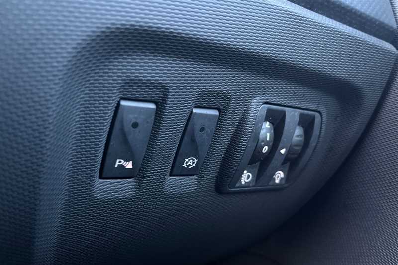 Used Renault Captur 2016 for sale - 77360721: Photo 25