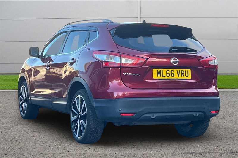 Used Nissan Qashqai 2016 for sale - 76648333: Photo 2