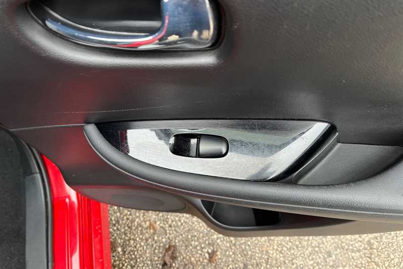 Used Nissan Leaf 2020 for sale - 76648308: Photo 31