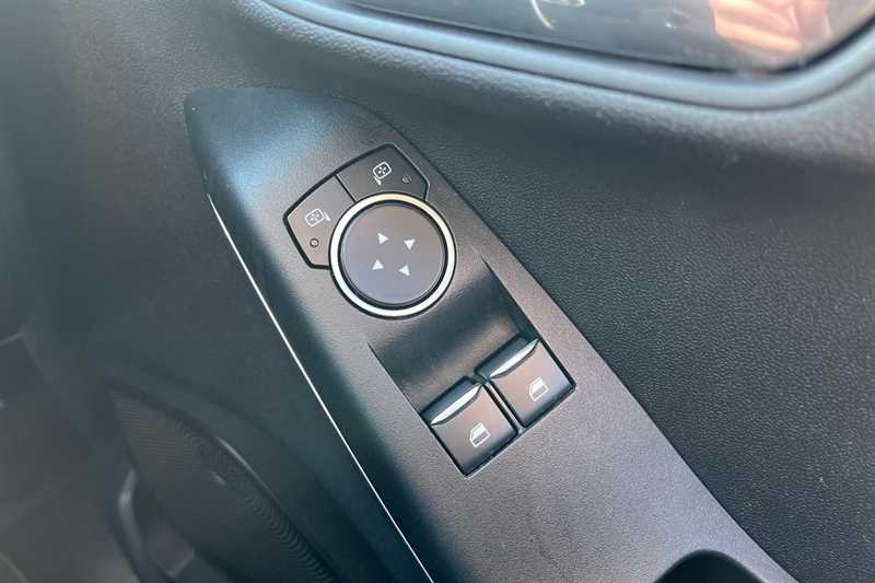 Used Ford Fiesta 2019 for sale - 76318772: Photo 18