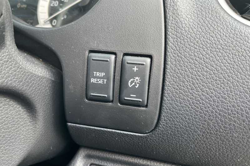 Used Nissan Navara 2021 for sale - 76610062: Photo 24