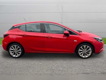 Used Vauxhall Astra 2017 for sale - 77648359: Photo