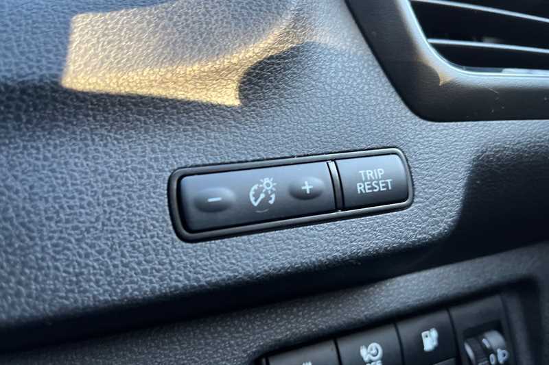 Used Nissan Leaf 2022 for sale - 76297700: Photo 25