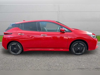 Used Nissan Leaf 2022 for sale - 76297700: Photo