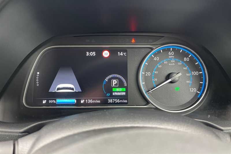 Used Nissan Leaf 2022 for sale - 76044587: Photo 14