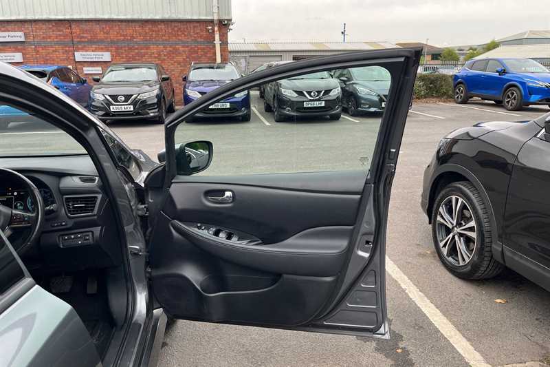 Used Nissan Leaf 2022 for sale - 76044587: Photo 32