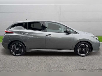 Used Nissan Leaf 2022 for sale - 76044587: Photo