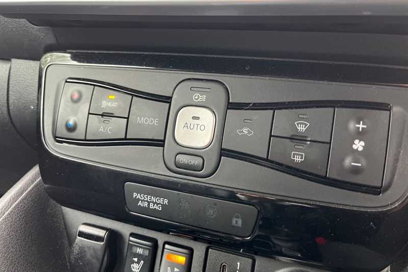 Used Nissan Leaf 2022 for sale - 76044587: Photo 40